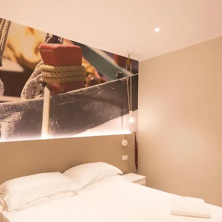 Porto Canale 4* تْشيزيناتيكو