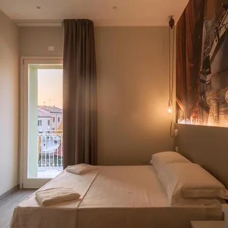 Porto Canale تْشيزيناتيكو