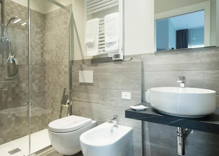 Porto Canale 4* 切塞纳蒂科