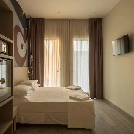 Porto Canale לינה וארוחת בוקר 4*