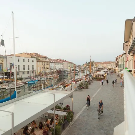 Oda ve Kahvaltı Porto Canale 4*